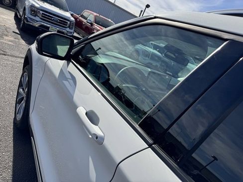 Used 2025 Ford Explorer Platinum w/ Ultimate Package image 14