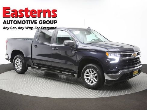 Used 2022 Chevrolet Silverado 1500 LT AWD/4WD image 48