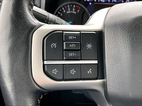 Used 2024 Ford Expedition XLT AWD/4WD image 16