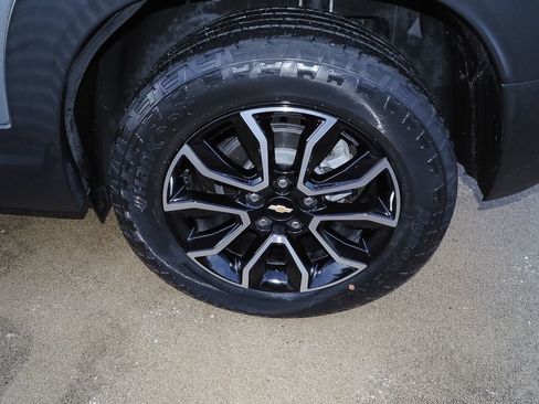 Certified 2023 Chevrolet TrailBlazer ACTIV w/ Convenience Package image 40