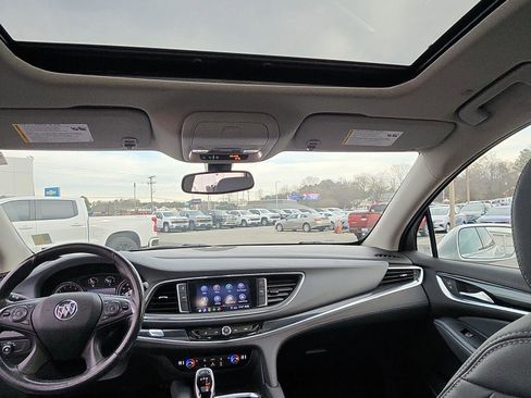 Used 2020 Buick Enclave Essence w/ Sound and Sites Package image 22