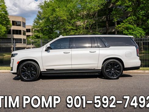 Used 2023 Cadillac Escalade ESV Sport Platinum w/ Heavy-Duty Trailer Package AWD/4WD image 9