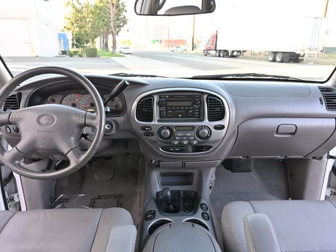 Used 2002 Toyota Sequoia Limited AWD/4WD image 12