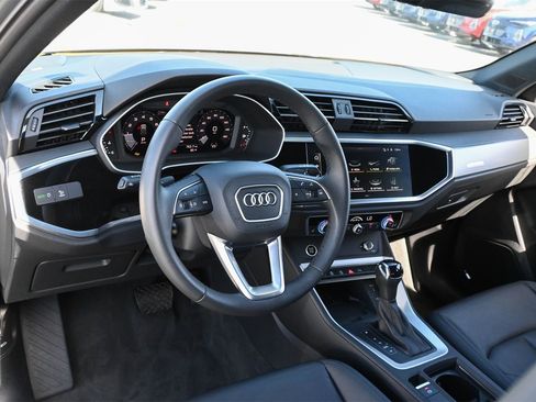 Certified 2025 Audi Q3 2.0T Premium Plus w/ Premium Plus Package image 15