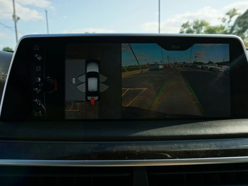 Used 2016 BMW 740i RWD image 30