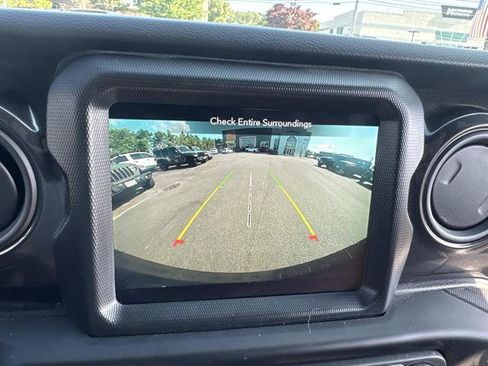 Used 2022 Jeep Wrangler Unlimited Sport AWD/4WD image 13