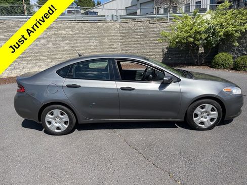 Used 2013 Dodge Dart SE w/ Value Group FWD image 3