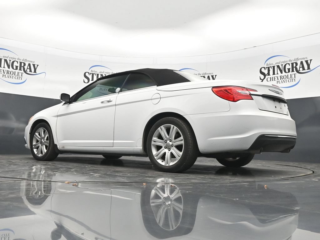 Used 2012 Chrysler 200 Touring FWD image 30