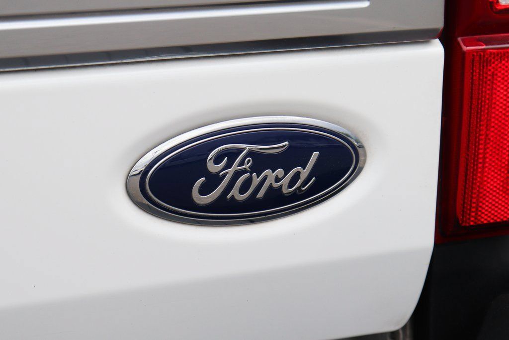 Used 2022 Ford F250 Platinum w/ FX4 Off-Road Package AWD/4WD image 56