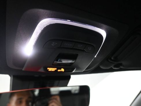 Used 2023 Toyota Corolla SE FWD image 17