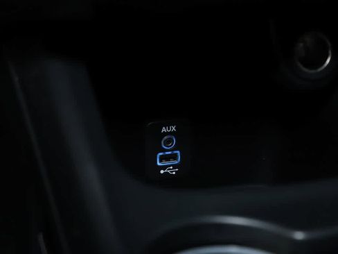 Used 2017 Dodge Journey Crossroad w/ Popular Equipment Group image 28