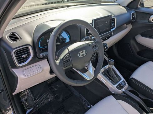 Used 2026 Hyundai Venue SEL image 14