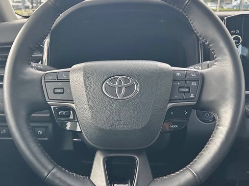 Certified 2025 Toyota Camry XLE FWD image 20