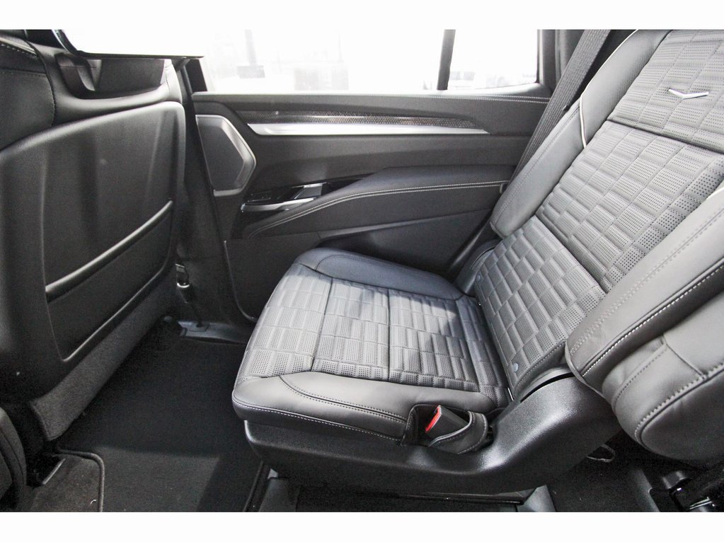 New 2026 Cadillac Escalade V w/ LPO, ONYX Package AWD/4WD image 12