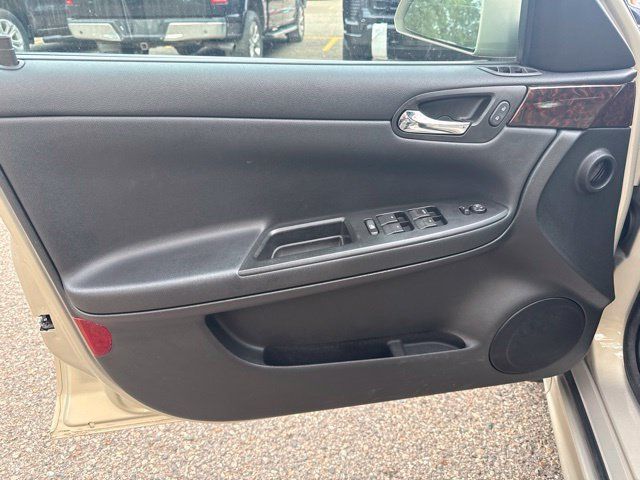 Used 2012 Chevrolet Impala LT FWD image 19