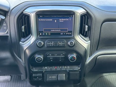 Used 2021 Chevrolet Silverado 2500 LT w/ Z71 Off-Road Package AWD/4WD image 16