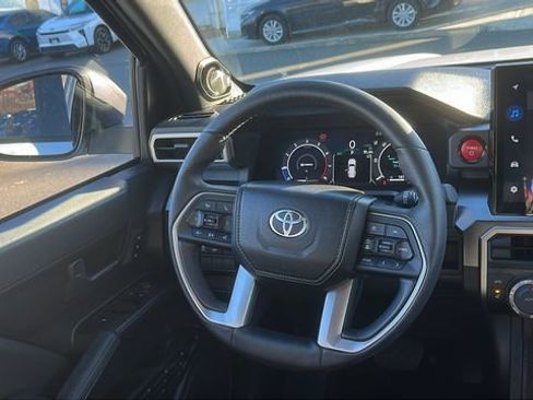 Used 2025 Toyota 4Runner TRD Off-Road Premium image 20