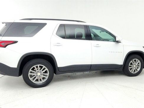 Used 2023 Chevrolet Traverse LT image 7
