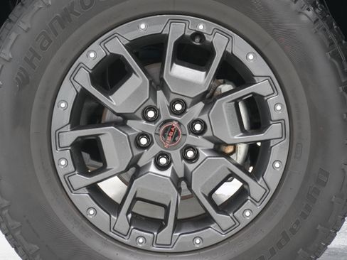Used 2023 Nissan Frontier PRO-4X w/ Pro-4X Premium Package AWD/4WD image 32