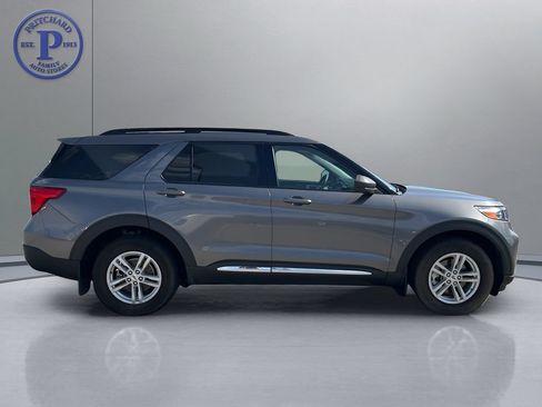 Used 2021 Ford Explorer XLT w/ Equipment Group 202A AWD/4WD image 8