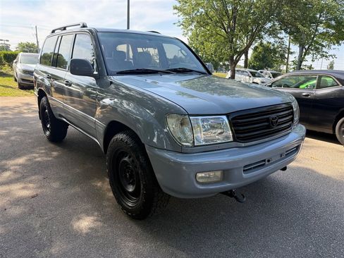 Used 1998 Toyota Land Cruiser AWD/4WD image 3
