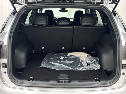 New 2026 Jeep Compass Latitude image 9