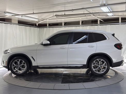 Used 2023 BMW X3 sDrive30i w/ Premium Package image 2