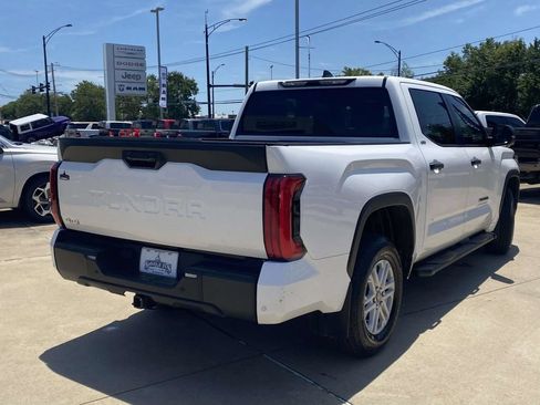 Used 2025 Toyota Tundra SR5 w/ SR5 Convenience Package AWD/4WD image 42