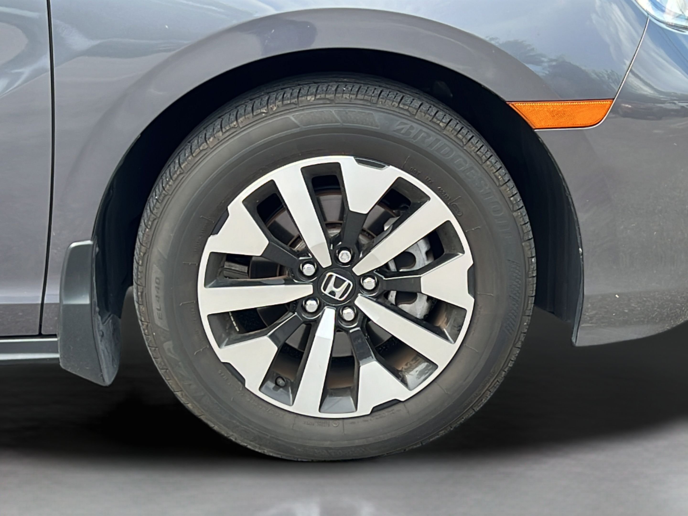 Used 2025 Honda Odyssey EX-L image 26