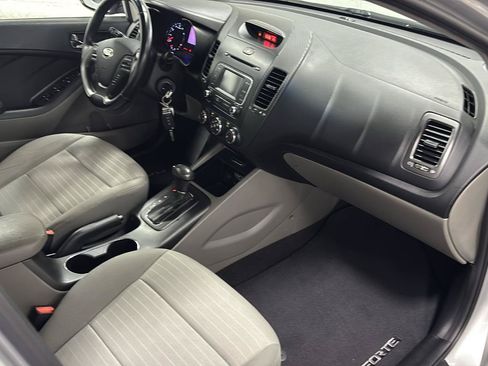 Used 2014 Kia Forte EX FWD image 14