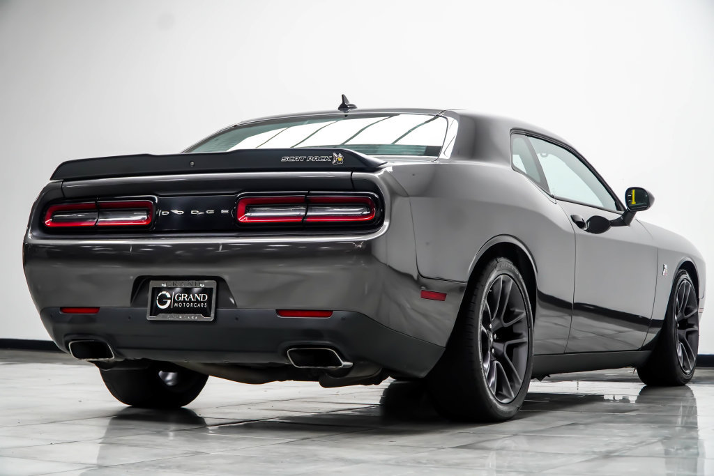 Used 2023 Dodge Challenger R/T Scat Pack w/ Plus Package RWD image 17