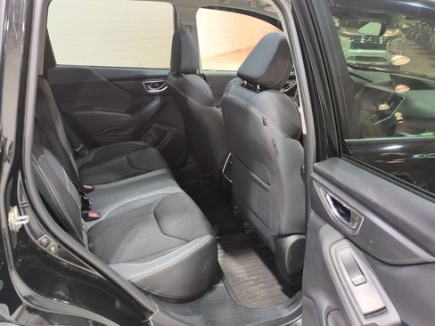 Used 2020 Subaru Forester Premium AWD/4WD image 11