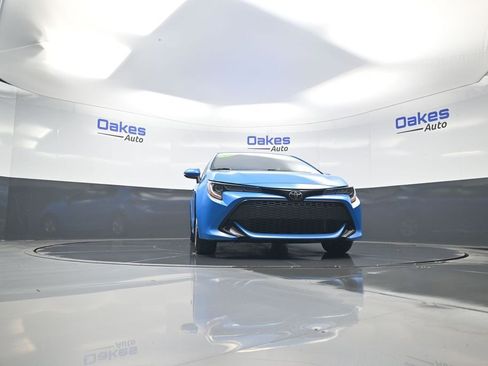 Used 2021 Toyota Corolla SE w/ SE Preferred Package image 37