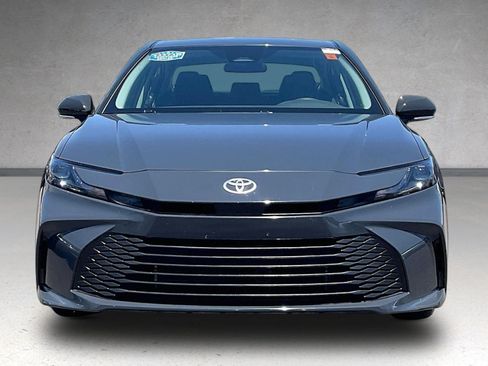 Used 2025 Toyota Camry LE FWD image 3