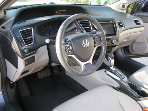 Used 2014 Honda Civic EX image 10