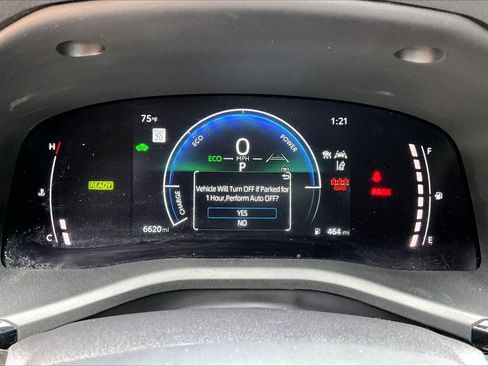 Used 2025 Toyota Camry SE FWD image 12