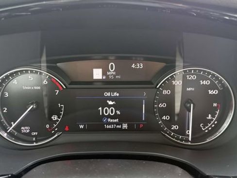 Certified 2023 Cadillac XT5 Premium Luxury AWD/4WD image 37