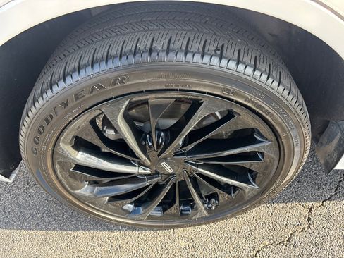 Certified 2023 Lincoln Aviator Reserve w/ Equipment Group 201A image 10