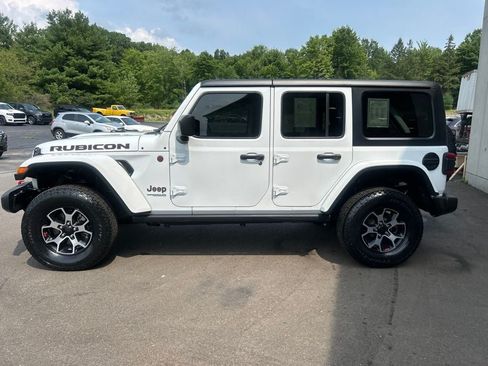 Used 2022 Jeep Wrangler Unlimited Rubicon w/ Dual Top Group AWD/4WD image 3