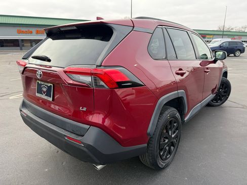 Used 2019 Toyota RAV4 LE image 64