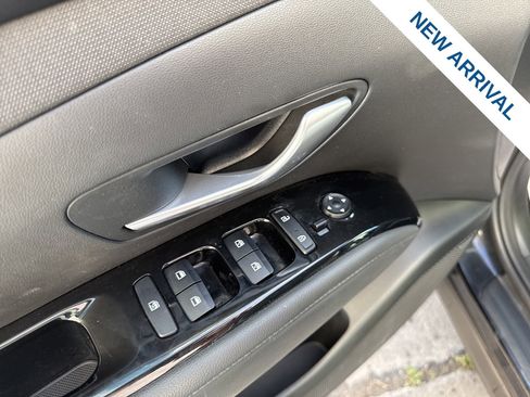 Used 2022 Hyundai Tucson Limited AWD/4WD image 18