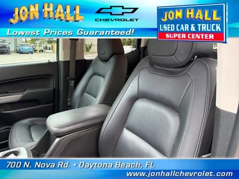 Used 2022 Chevrolet Colorado LT w/ Trail Boss Package AWD/4WD image 18