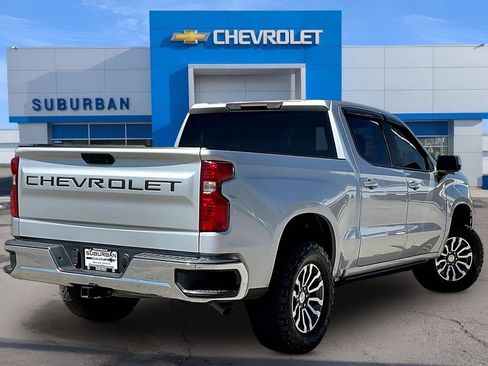Used 2021 Chevrolet Silverado 1500 LT AWD/4WD image 4