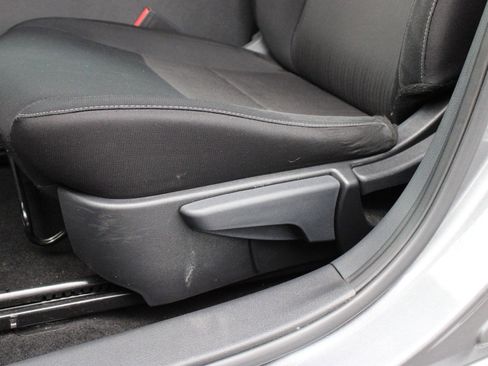 Used 2024 Nissan Sentra SV FWD image 12
