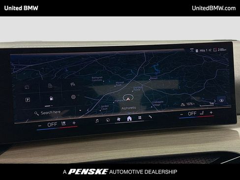 Used 2025 BMW 330i Sedan image 10