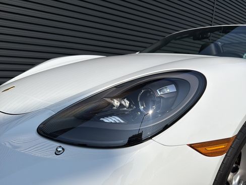 Certified 2019 Porsche 718 Boxster RWD image 23