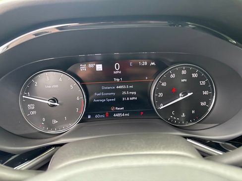 Used 2022 Buick Envision Avenir w/ Technology Package II AWD/4WD image 31