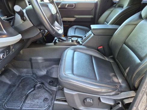 Used 2022 Ford Bronco Badlands AWD/4WD image 9