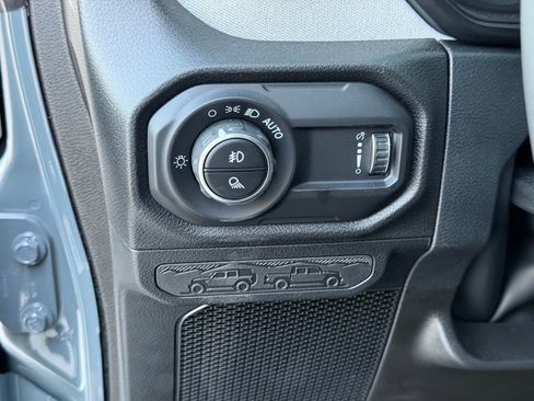 New 2026 Jeep Gladiator Sport image 14