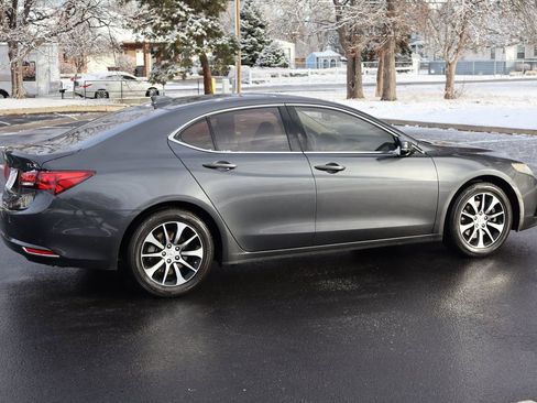Used 2015 Acura TLX image 4